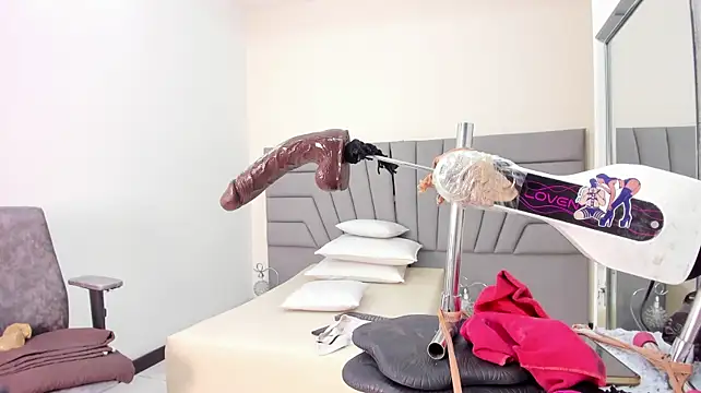 Angie_Will webcam