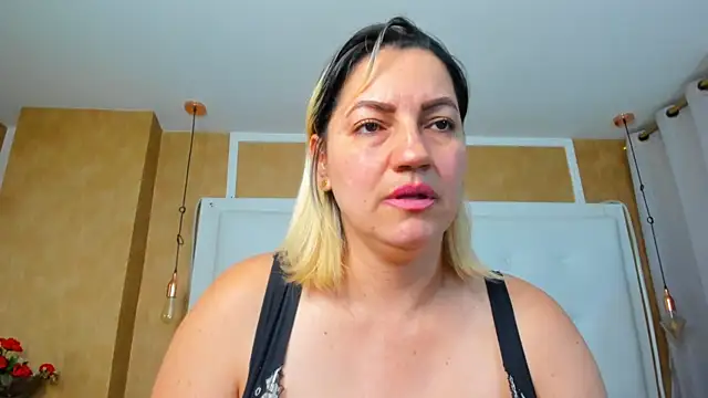 Heidy_milf webcam