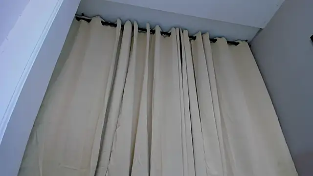 Violeta_Tepes webcam
