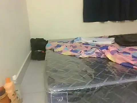 prettymarir webcam