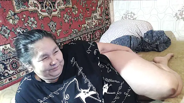Zulfiya_Bruce webcam