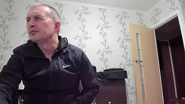 SanFrantsisko live cam on StripChat