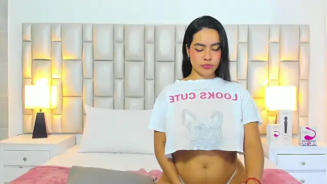paola_katy_dicks live webcam