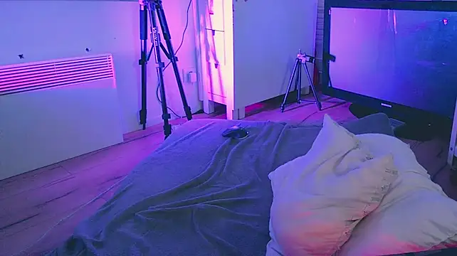 CeriseLapine webcam