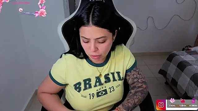 Victoryyy_ webcam