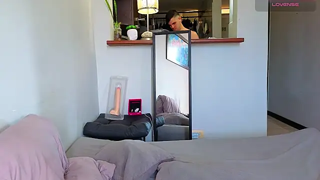 Matiashorney webcam