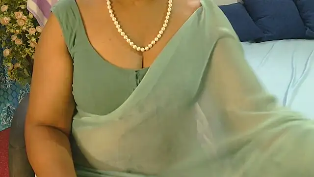Mallu_Manisha webcam