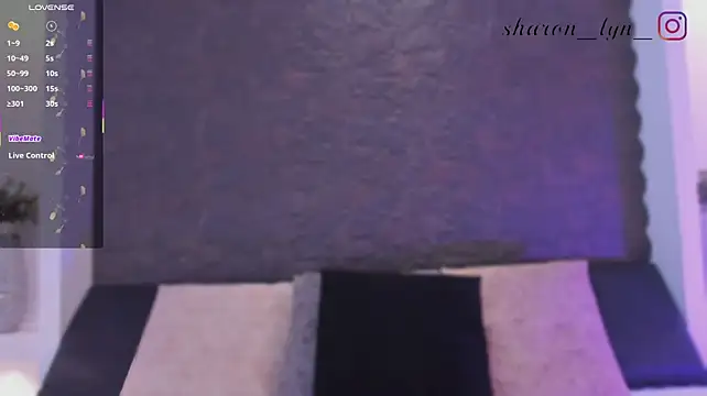 SharonLyn_ webcam