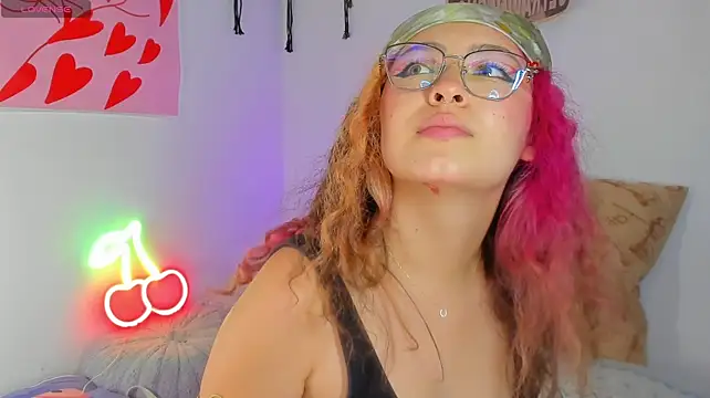 MarieTaylor_ webcam