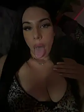 itsnina_ (F young) - flash seins twerk