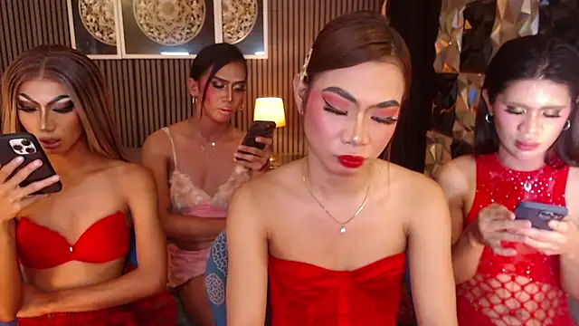 AudreyMilesTrans webcam