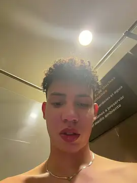 yoursexyjose webcam