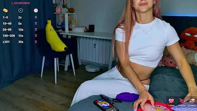 MissEmilyMiller live cam on StripChat