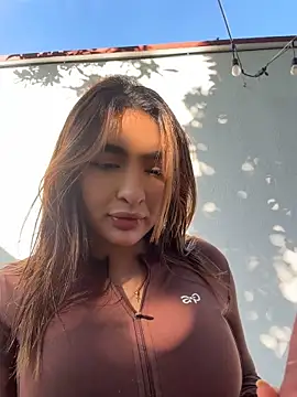jenn_fit's live cam