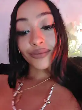 latiinahot webcam