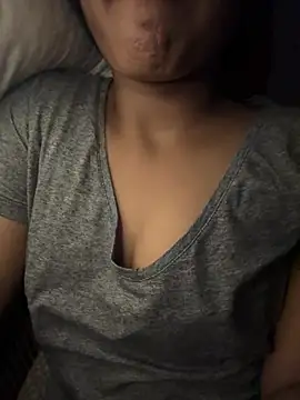Isha_Bebo webcam