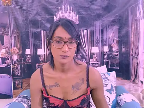 IndianRebel4u2Luv webcam