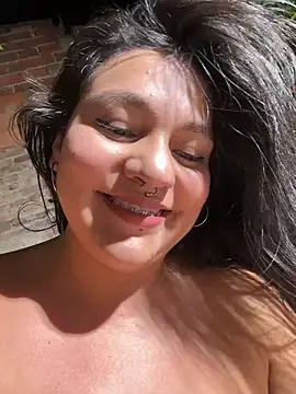 Emily_Gomezz webcam