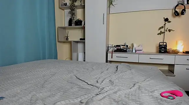 LilMonyy webcam