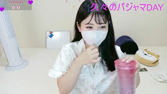 Mila_Velvet_LIVE