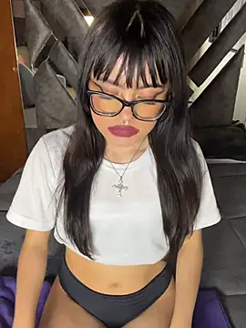 Saphira_Pink webcam
