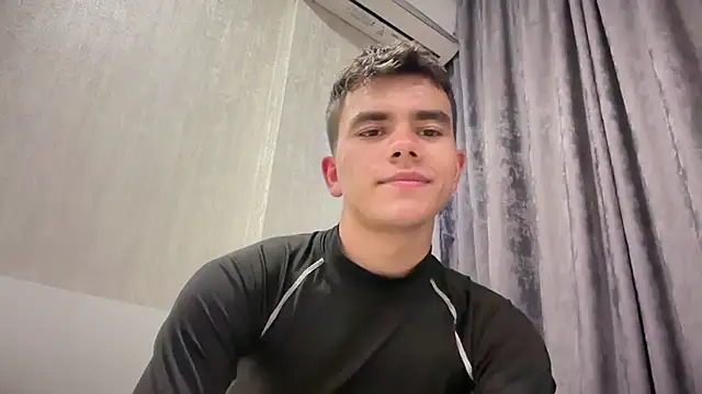 Just_Max02 webcam