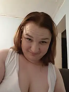 Jullia000 webcam