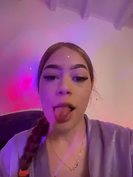 zaharavela_ webcam