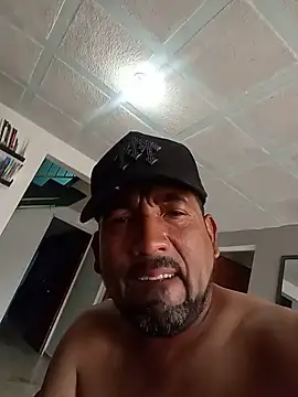 Ernesthot82 webcam
