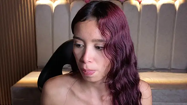 _Mia_Evans_1 live cam on StripChat