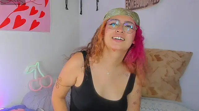 MarieTaylor_ webcam