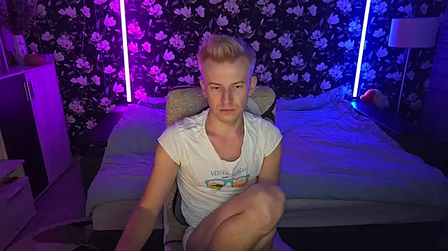 Vuitton live sex cam
