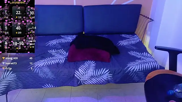 Roxanne_vale webcam