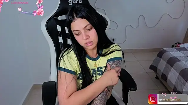 Victoryyy_ webcam