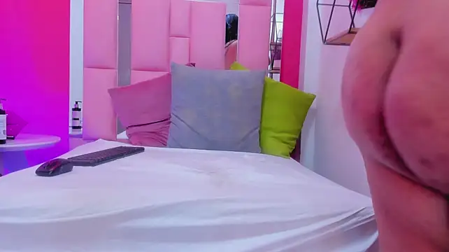 Katecurvy_hot69 webcam