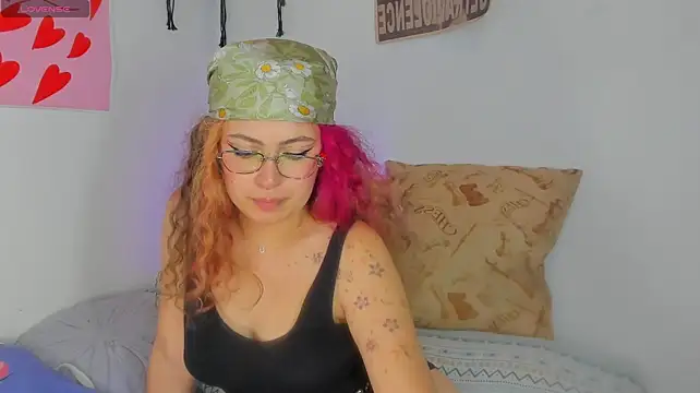 MarieTaylor_ webcam