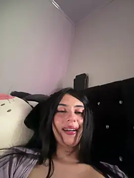LilacNoir webcam