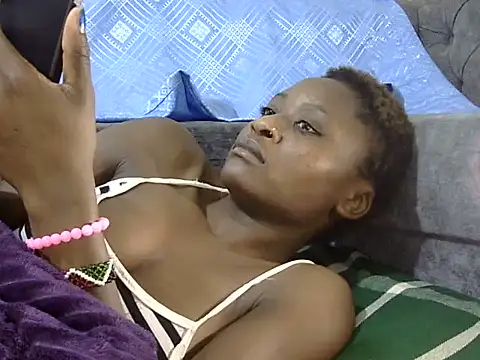 sweet_caci live cam on StripChat