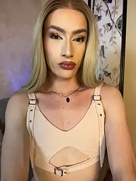 Alana_Stone live cam on StripChat
