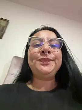 Abril_Luv webcam