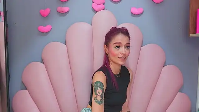 luci_miller webcam