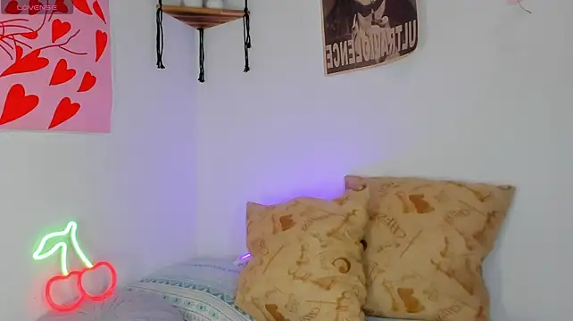 MarieTaylor_ webcam