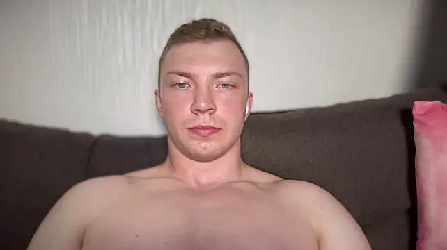 iron__chap webcam