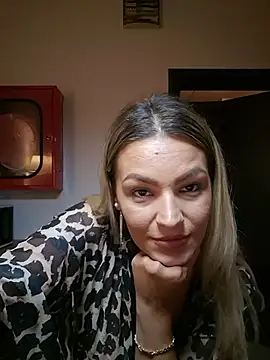 AvaCherry webcam