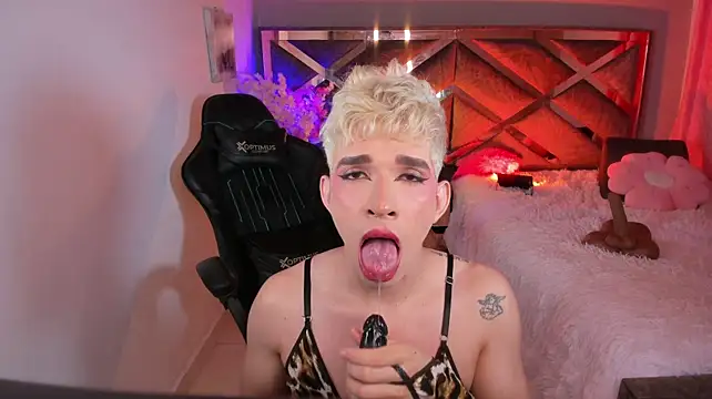 Cherry_zayden_ webcam