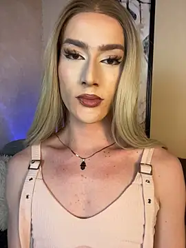 Modèle: Alana_Stone