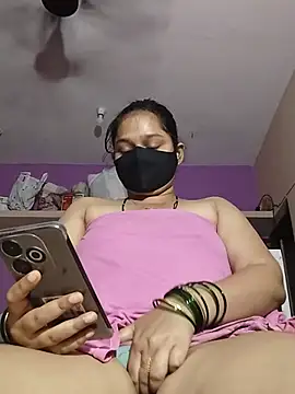 Priyanka_30 webcam