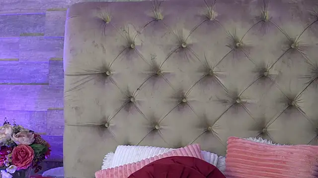 AvaCherry webcam