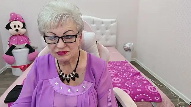 KayleSmoll webcam