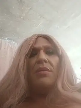 deedeedoll82222 live sex cam